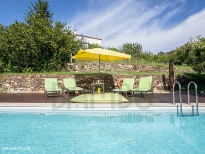 Fantástica propriedade com piscina na Serra D'Arga