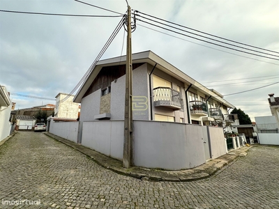 Moradia T3 na Madalena,  Vila Nova de Gaia.