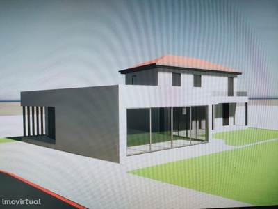 Vende-se moradia para remodelar com projeto aprovado em Lousada