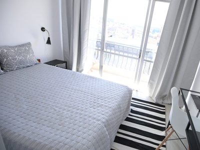 Apartamento luminoso com 2 quartos para alugar - Avenidas Novas, Lisboa