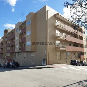 Apartamento T3 para arrendamento em União das freguesias de Vila Real