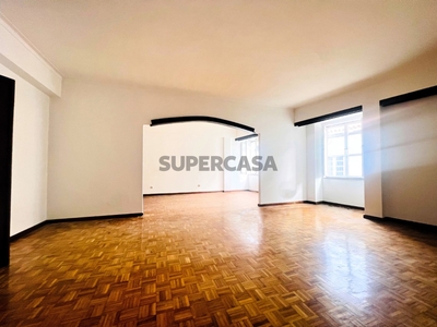 Apartamento T4 à venda em Santa Maria Maior e Monserrate e Meadela