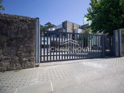 Apartamento T4 Duplex à venda na Rua do Colégio do Sardão