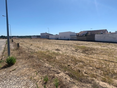 Lote de terreno, para construção, na Urbanização das Laranjeiras