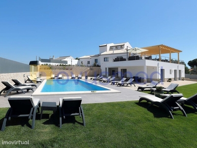 Algarve, Albufeira, Moradia Guest House com 10 quartos em...