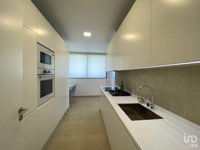 Apartamento T3 em Faro (Sé e São Pedro) de 137 m²