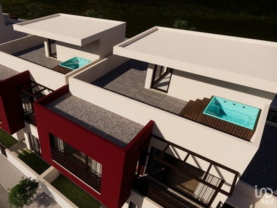 Casa / Villa T4 em Atouguia da Baleia de 179 m²