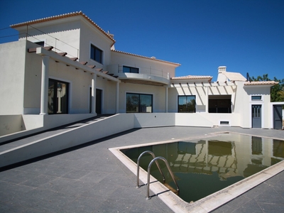 Casa / Villa T4 em Boliqueime de 497 m²