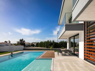 Casa / Villa T4 em Estômbar e Parchal de 285 m²