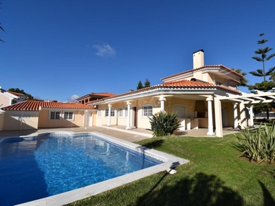 Casa / Villa T6 em Cascais e Estoril de 325 m²