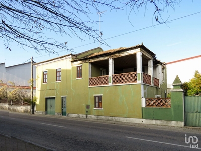 Casa / Villa T6 em São Miguel do Rio Torto e Rossio ao Sul do Tejo de 171 m²