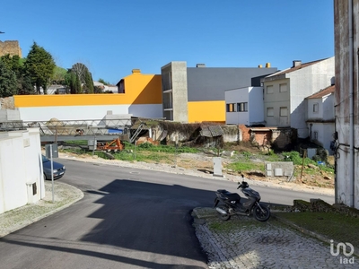 Terreno para construção em Alcobaça e Vestiaria de 161 m²