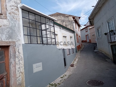 Casa Térrea T2 à venda em Santa Clara e Castelo Viegas