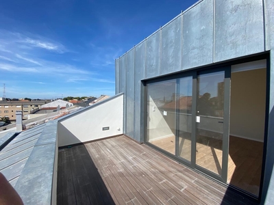 T1 Duplex com varanda e garagem no centro do Porto