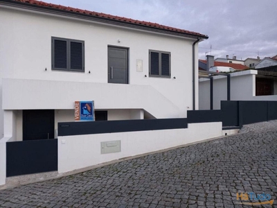 Moradia T3 à venda no concelho de Fafe, Braga