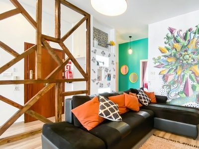 Aluga-se apartamento de 3 quartos no Cais Do Sedre, Lisboa
