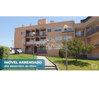 Apartamento T2 c Lugar de Garagem em Canelas (Edifício