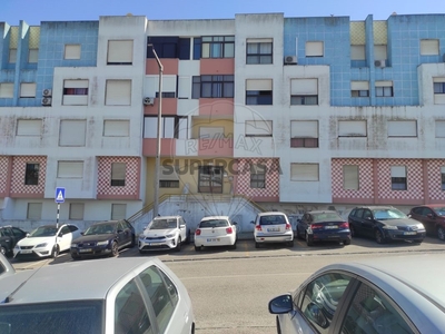 Apartamento T3 à venda em Seixal, Arrentela e Aldeia de Paio Pires
