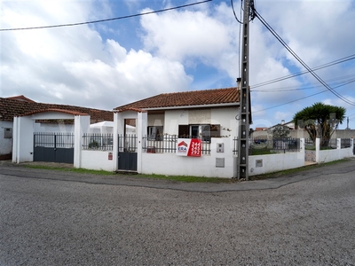 Moradia Isolada T3 / Marinha Grande, Amieirinha