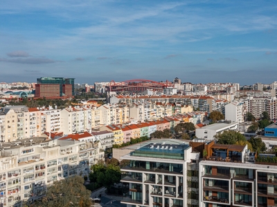 Apartamento T3 à venda em Benfica
