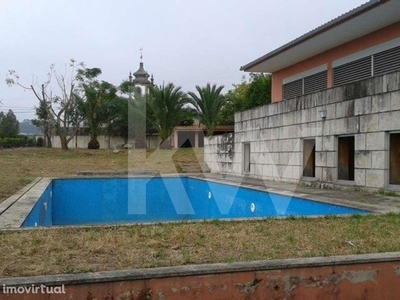 Moradia 4 suites + 2 quartos em Caldas de Vizela, com piscina, salão d