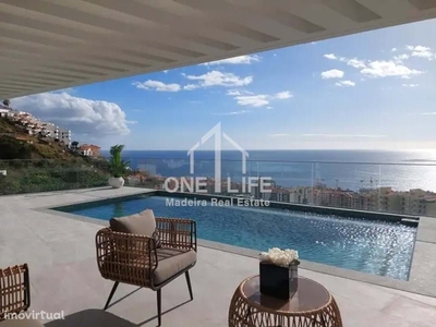 Apartamento T3+1 PENTHOUSE com Terraço, piscina vista mar para venda e