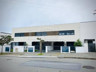 Moradia T4 à venda em São Felix da Marinha, Vila Nova de Gaia
