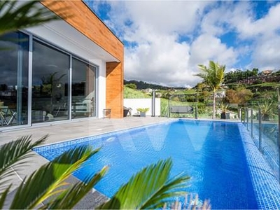 Spectacular Designer Villa | 4 Bedrooms | Sea View | Infinity Pool | Ponta do Sol | Madeira Island