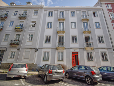 Apartamento T3 à venda com Varanda em Arroios