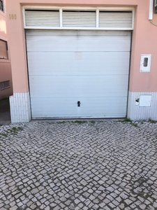 Garagem ( Box Fechada ) 30m2 - Alcochete