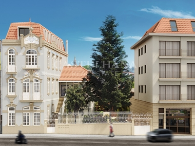 Palacete T4 com jardim e garagem em novo empreendimento no Porto