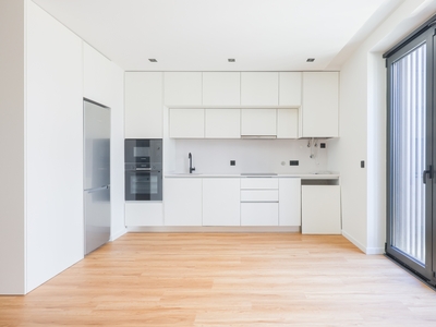Fantástico apartamento T3 novo no centro da cidade de Aveiro para arrendar!