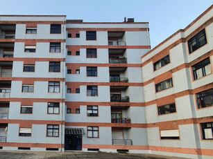 Apartamento T2 com uma área de 103 m2, localizado em Oliveira do Douro, V. N. Gaia - ARRENDADO