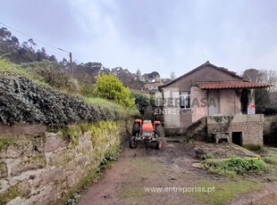 Casa Rústica T1 à venda em Gondarém