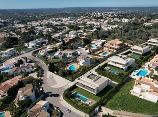 Moderna Moradia chave na mão para venda na Luz, Lagos, Algarve