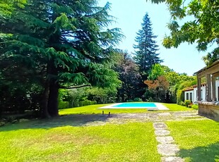 Moradia T6, com piscina de água salgada e vasto jardim (a 20 minutos de Caminha)