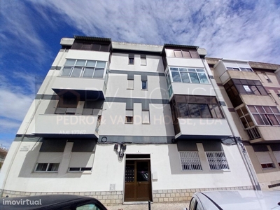 Apartamento T3 REMODELADO em Paivas- Amora - Seixal