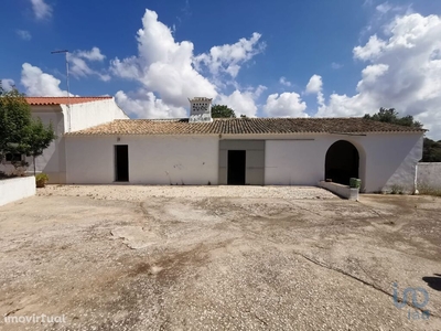 Casa / Villa T3 em Faro de 180000,00 m2