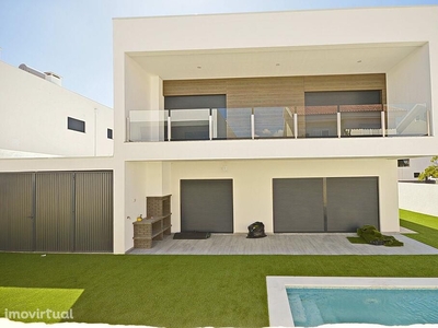 Casa / Villa T4 em Setúbal de 194,00 m2
