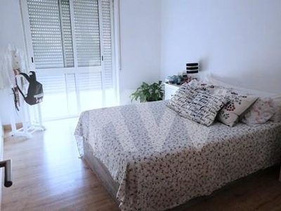 2 bedroom apartment with sunroom and parking space in Vila Nova da Barquinha!