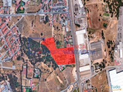 Terreno urbano Palmela com 32.323 m²