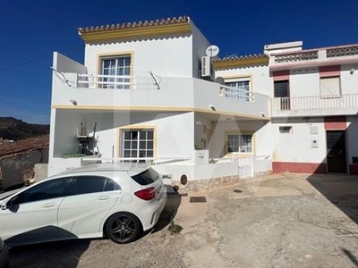 2 bedroom house located in the village of Odeleite, 15 minutes from Castro Marim with excellent sun exposure
