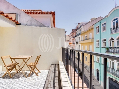 Apartamento T1+1 duplex, no Príncipe Real, em Lisboa