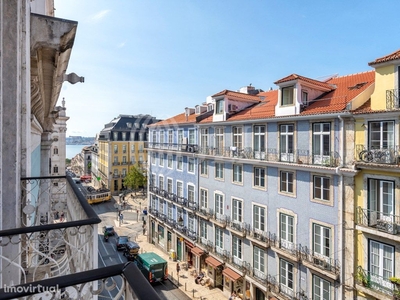 Apartamento T3 mobilado, no Chiado, em Lisboa