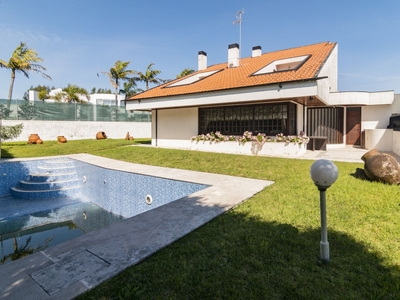 Casa T3 em Gulpilhares E Valadares de 325 m²