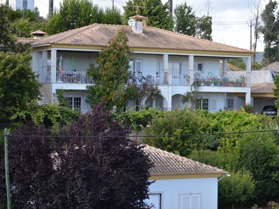 Casa / Villa T4 em Castanheira de Pêra e Coentral de 381 m²