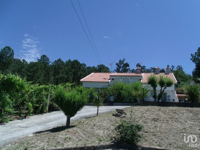 Casa / Villa T4 em Seia, São Romão e Lapa dos Dinheiros de 438 m²