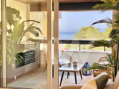 Luxury 1 bedroom apartment with front sea view with balcony, located on the Costa da Guia in Cascais, 50 meters from the sea.