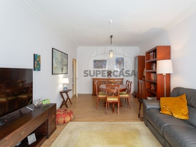 Apartamento T3 à venda em Algés, Linda-a-Velha e Cruz Quebrada-Dafundo