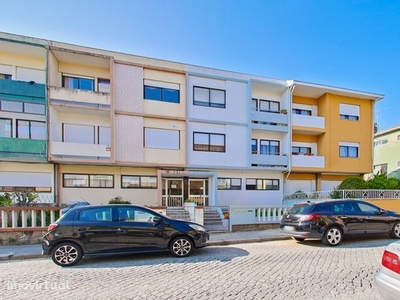 Apartamento T2 à venda em Porto